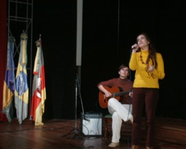 Luciana Press. Kongress Euro-Brasilianischer Studien 2002. Prof. Dr. A.A.Bispo u. H. Souza Nunes. Copyright ISMPS